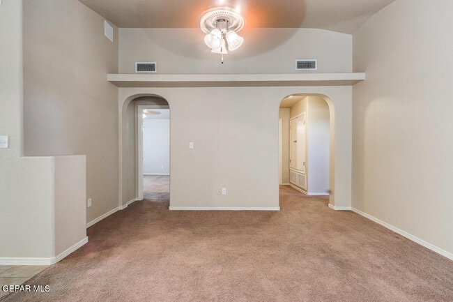 Building Photo - 7048 Copper Town Dr