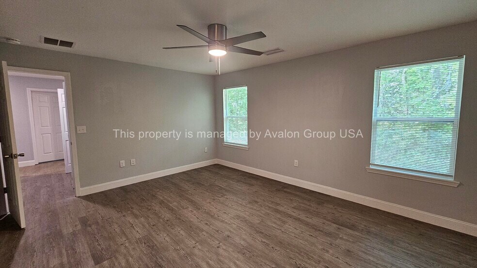 Building Photo - 1978 Solomon St