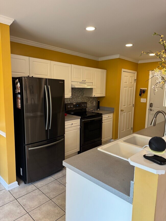 Building Photo - 2525 Blackwolf Run Ln