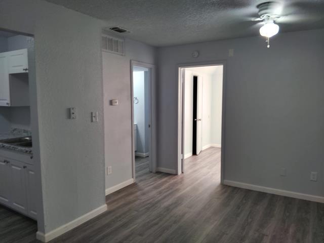 Building Photo - 8127 Stonehurst St