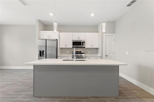 Building Photo - 149 Golf Aire Blvd