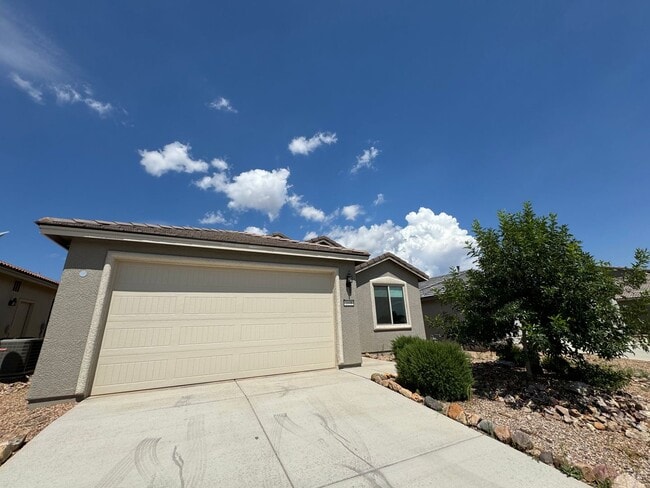 Primary Photo - 3BR/2BA/2CG, 1617 sq.ft. rental in Sierra ...
