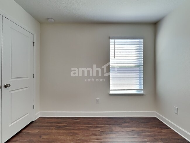 Building Photo - 2134 Saffron Walden Dr