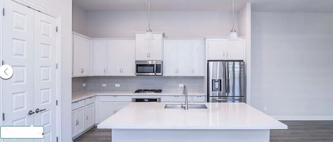 Building Photo - Beautiful 3 Bed and 2 bath house in Viridian Village