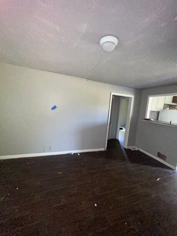 Building Photo - 132 Kinder St