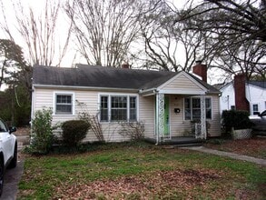 Building Photo - 517 S Jones Ave