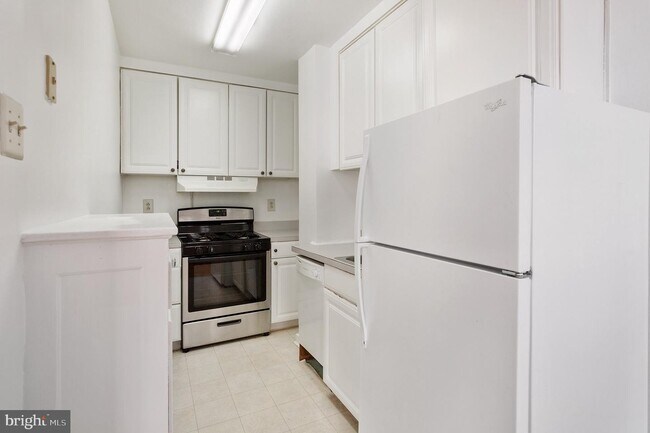 Building Photo - 2601 Pennsylvania Ave