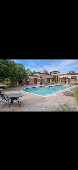 Building Photo - 4100 Albion St