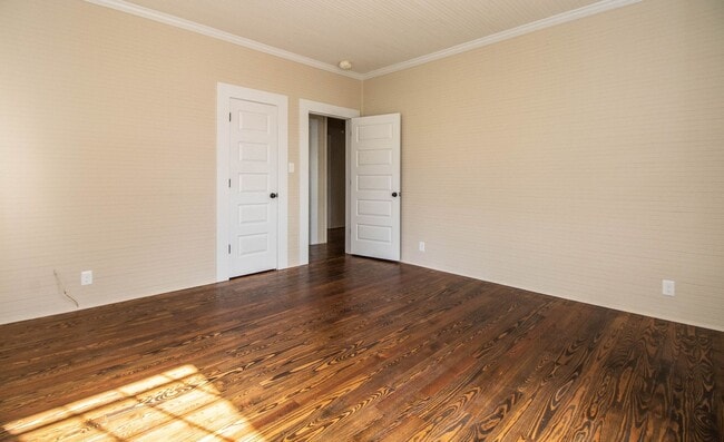 Building Photo - Exclusively Offered By Muse Realty Rentals, LLC