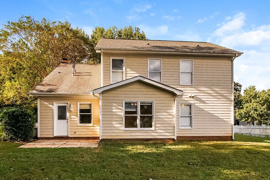 Building Photo - 7009 Rothmore View Ct