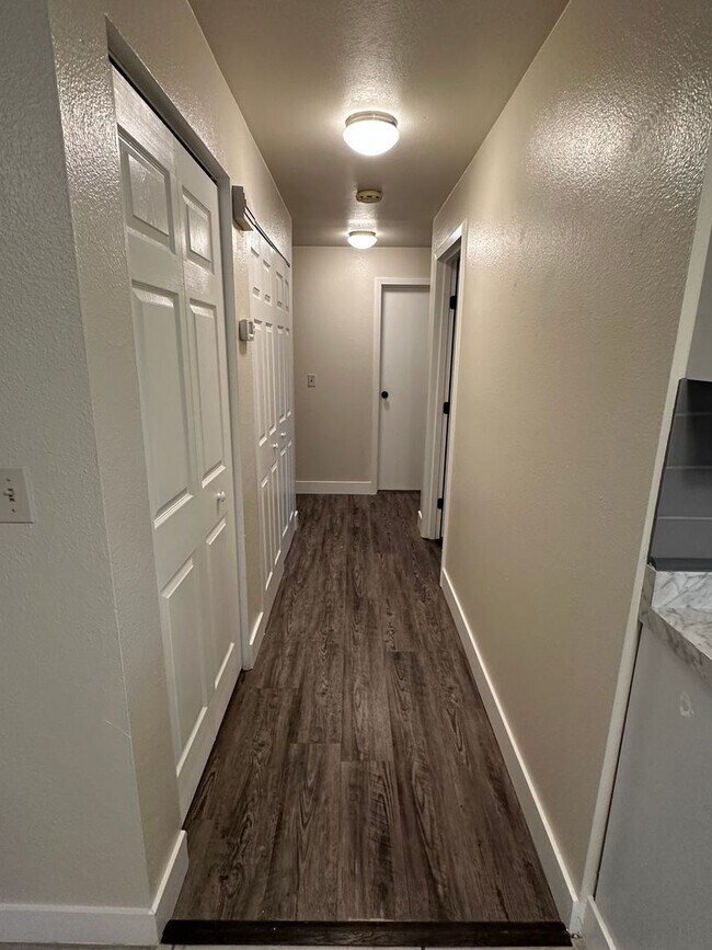 Building Photo - Limited-Time Offer: $500 Off First Month’s Rent!