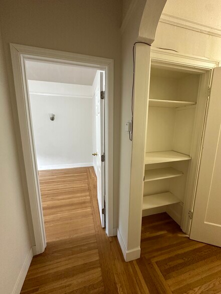 Building Photo - 1810 Euclid Ave