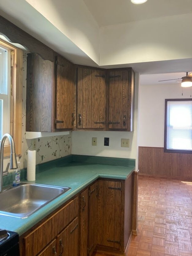 Kitchen - 108 21st St