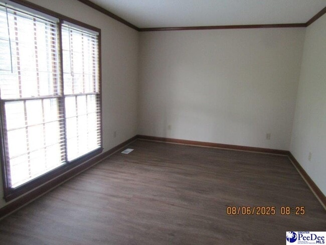 Building Photo - 509 Sidney Ave