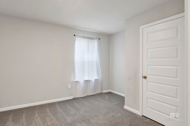 Building Photo - 32146 Calder Ct