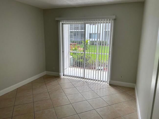 Building Photo - 4500 N Flagler Dr