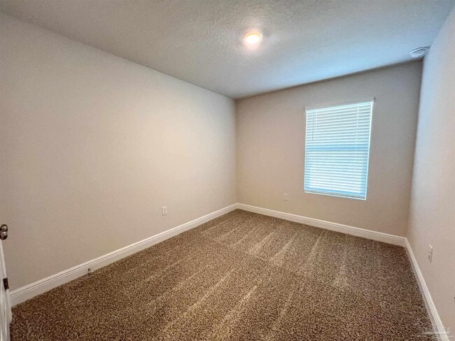 Building Photo - 3997 Pendragon Cir
