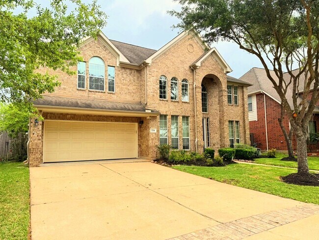 Building Photo - 2214 Jurgensen Ln