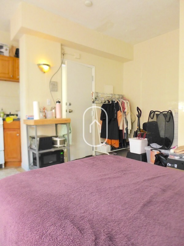 Building Photo - 24 S Huntington Ave