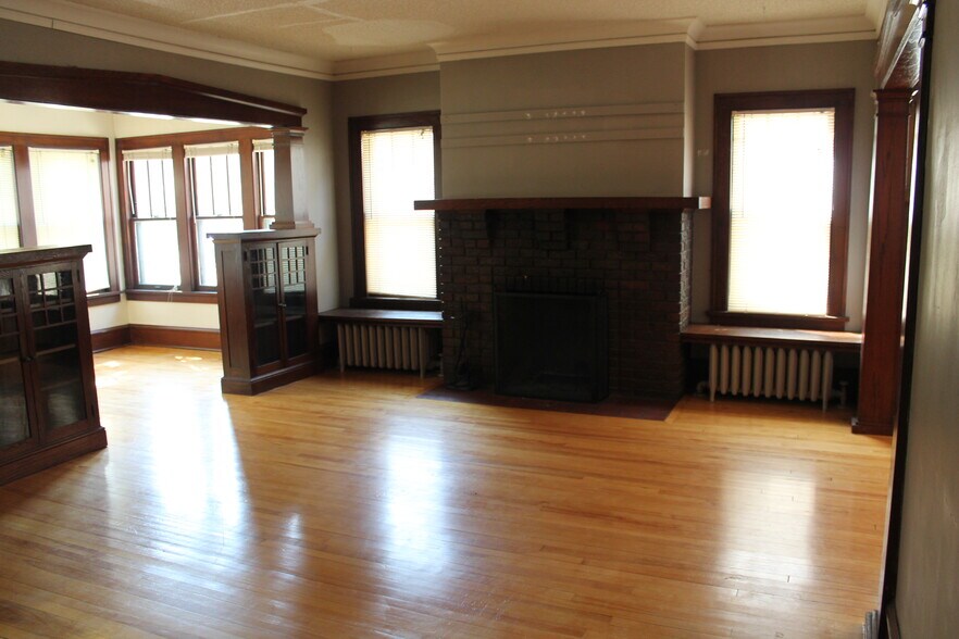 Building Photo - 3810 Lyndale Ave S