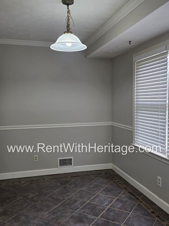 Building Photo - WOW! Fantastic 4Bedroom/ 2 Bath Ranch With All The Upgrades / Great Location / Popular Alexander ...