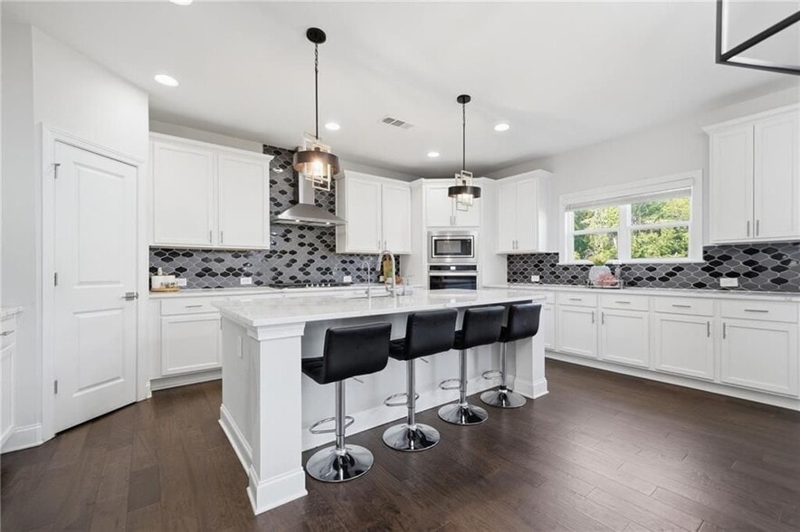 Building Photo - 4440 Kendall Pointe Dr