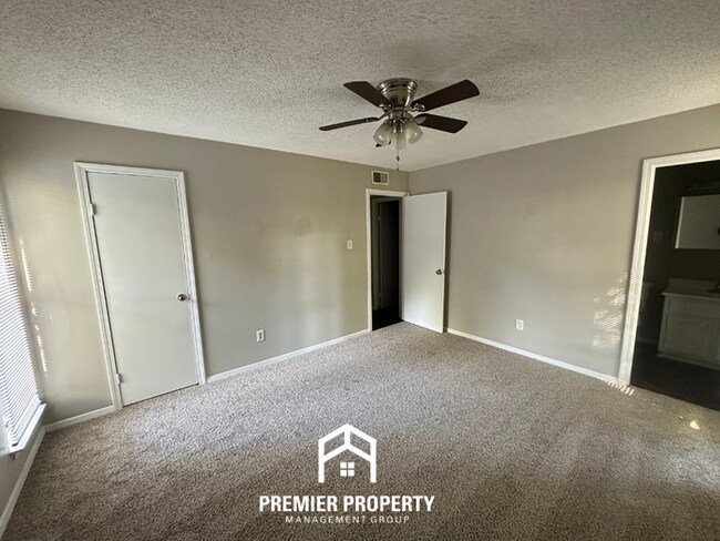 Building Photo - 4230 Runningbrook Cir