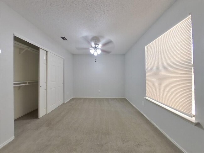 Building Photo - 1201 Hilburn Ct