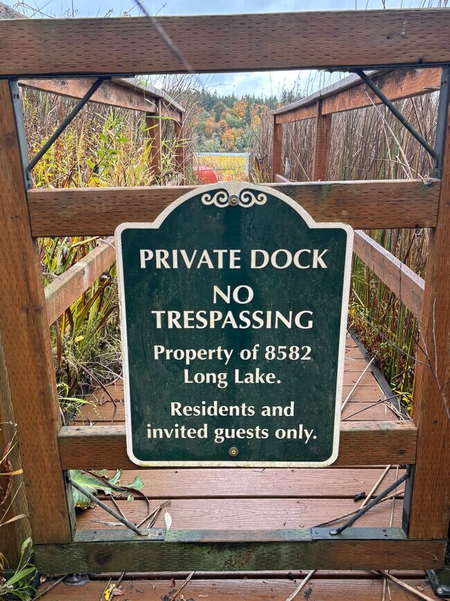 Building Photo - 8582 Long Lake Rd SE