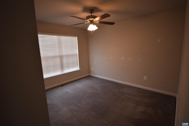 Building Photo - 7136 Venable Rd