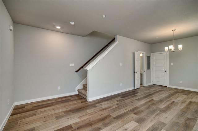 Building Photo - 721 Harvest Moon Dr