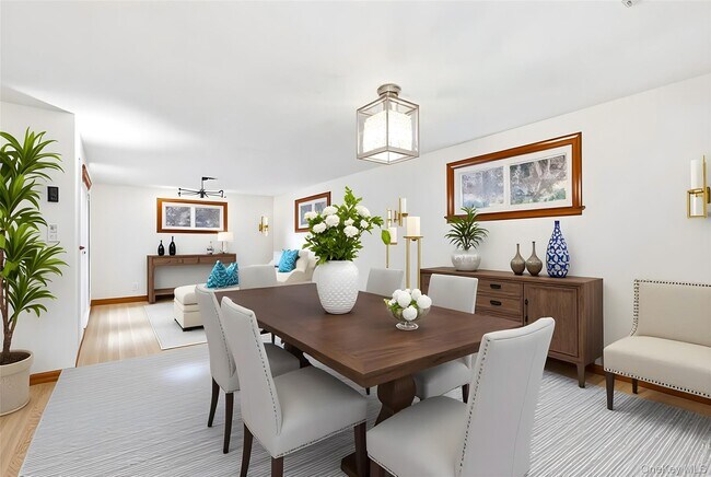 Building Photo - 19 King St