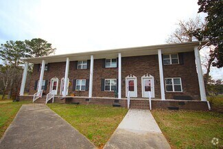 Building Photo - Newly Renovated Home in Fort. Oglethorpe!