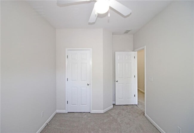 Building Photo - 335 Snowgoose Ct