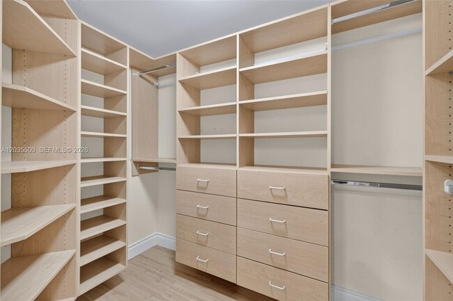 Building Photo - 3370 Hidden Bay Dr