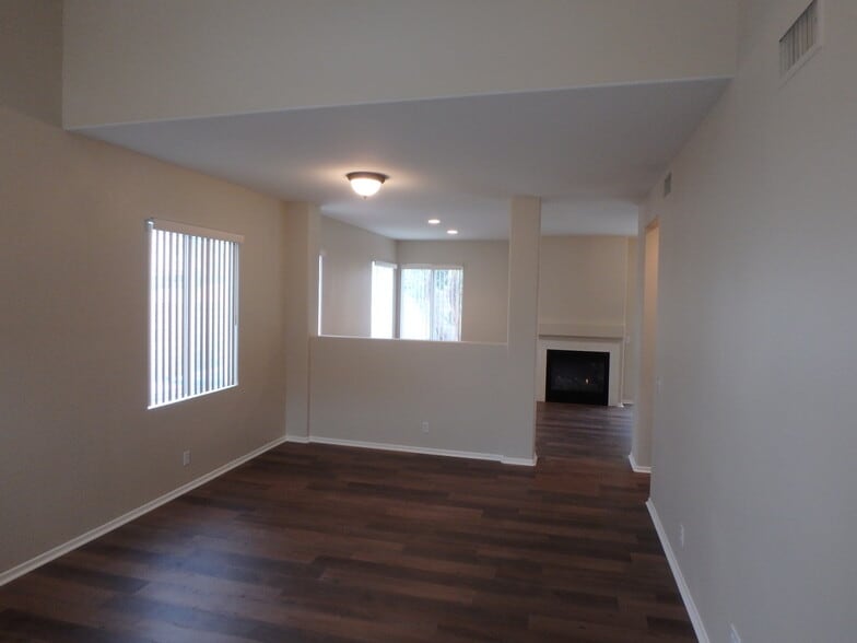 Building Photo - 1690 Fawn Chase Ln