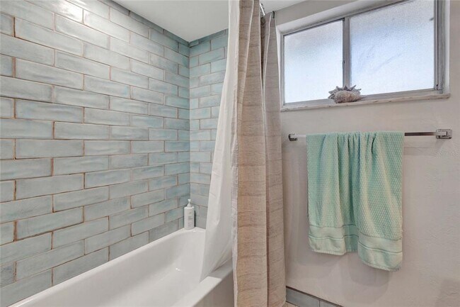 Building Photo - 3755 S School Ave