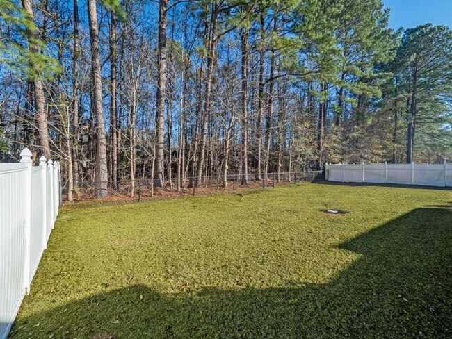Building Photo - Available Mid-June in popular Carolina Palms!