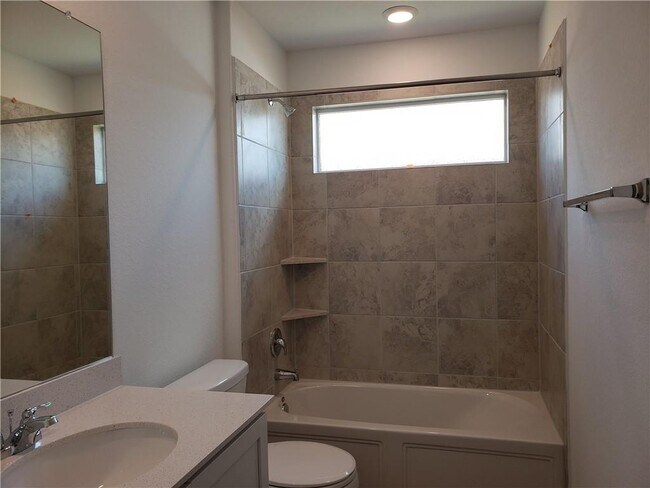 Building Photo - 109 Red Buckeye St