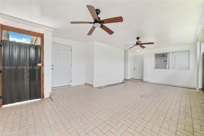 Building Photo - 2211 SW 122nd Ct