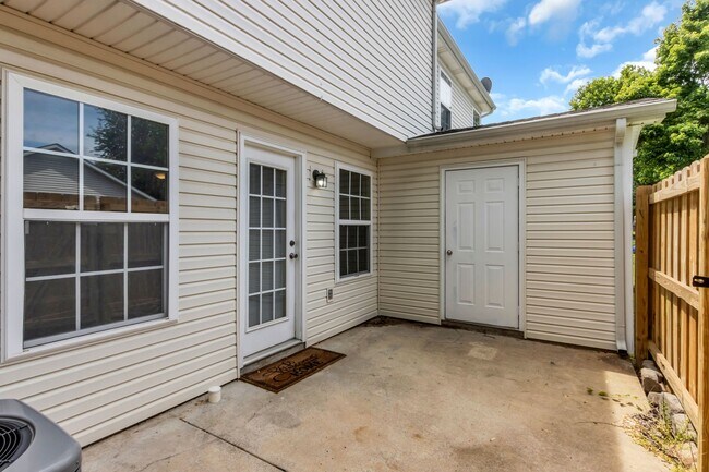 Building Photo - 414 Arapaho Dr