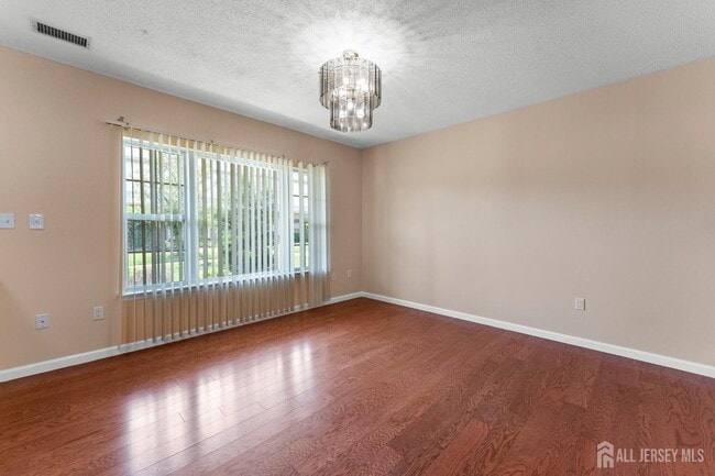 Building Photo - 36 Sassafras Ct