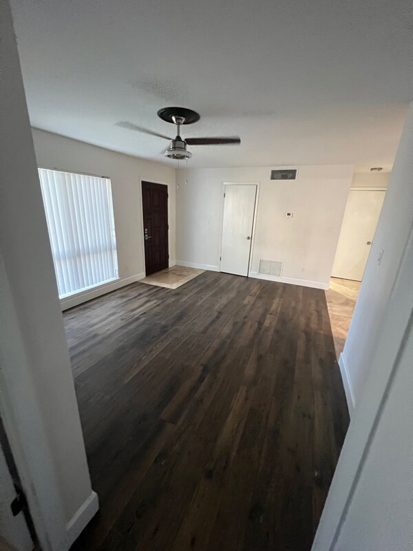 Building Photo - 10382 Arbor Ridge Trail