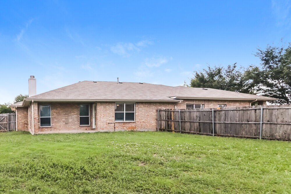 Building Photo - 1603 Venus Dr E