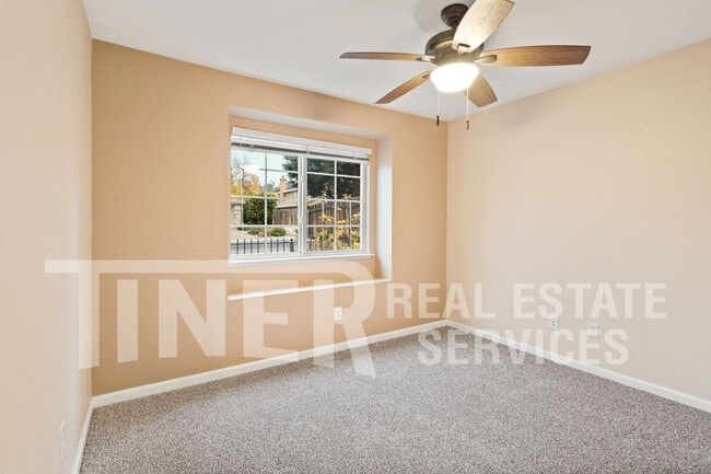 Building Photo - 134 John Henry Cir