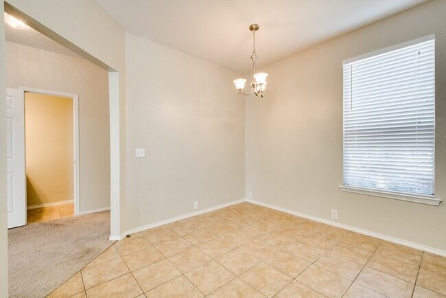 Building Photo - 4112 Macy Ln