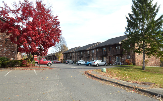 Building Photo - Meadow Village