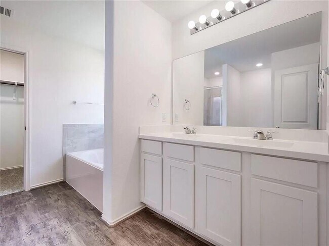 Building Photo - 112 Concho Brook Bnd