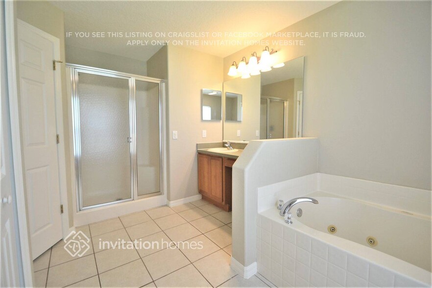 Building Photo - 2628 Corrigan Dr