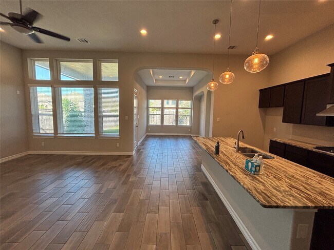 Building Photo - 20826 Stonebreak Ln